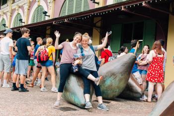 Students visit La Placita in Santurce.