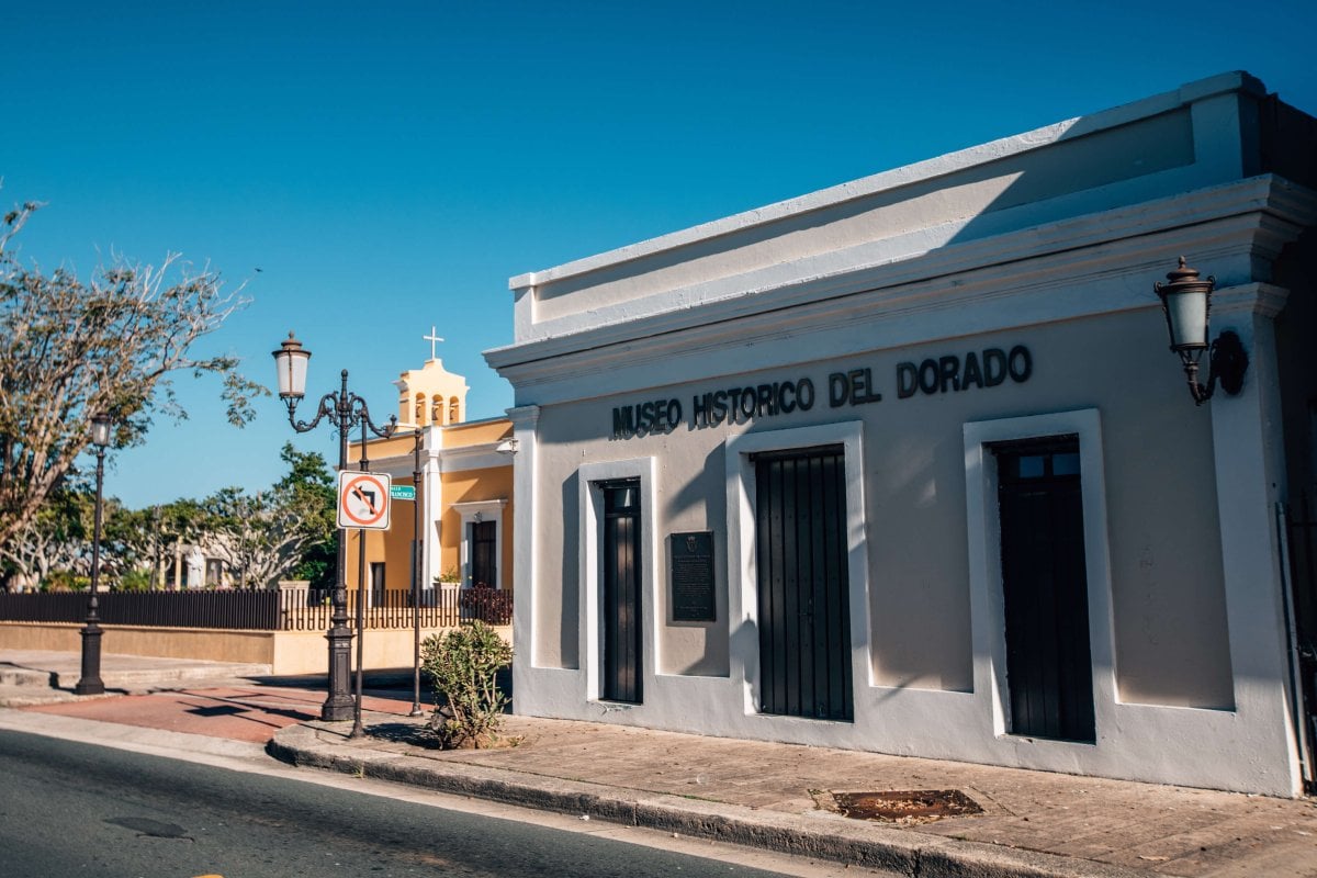 Exterior of the Museo de Arte e Historia de Dorado.