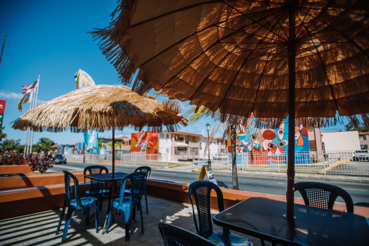 View of the outdoor dining at El Carreton de Lola 