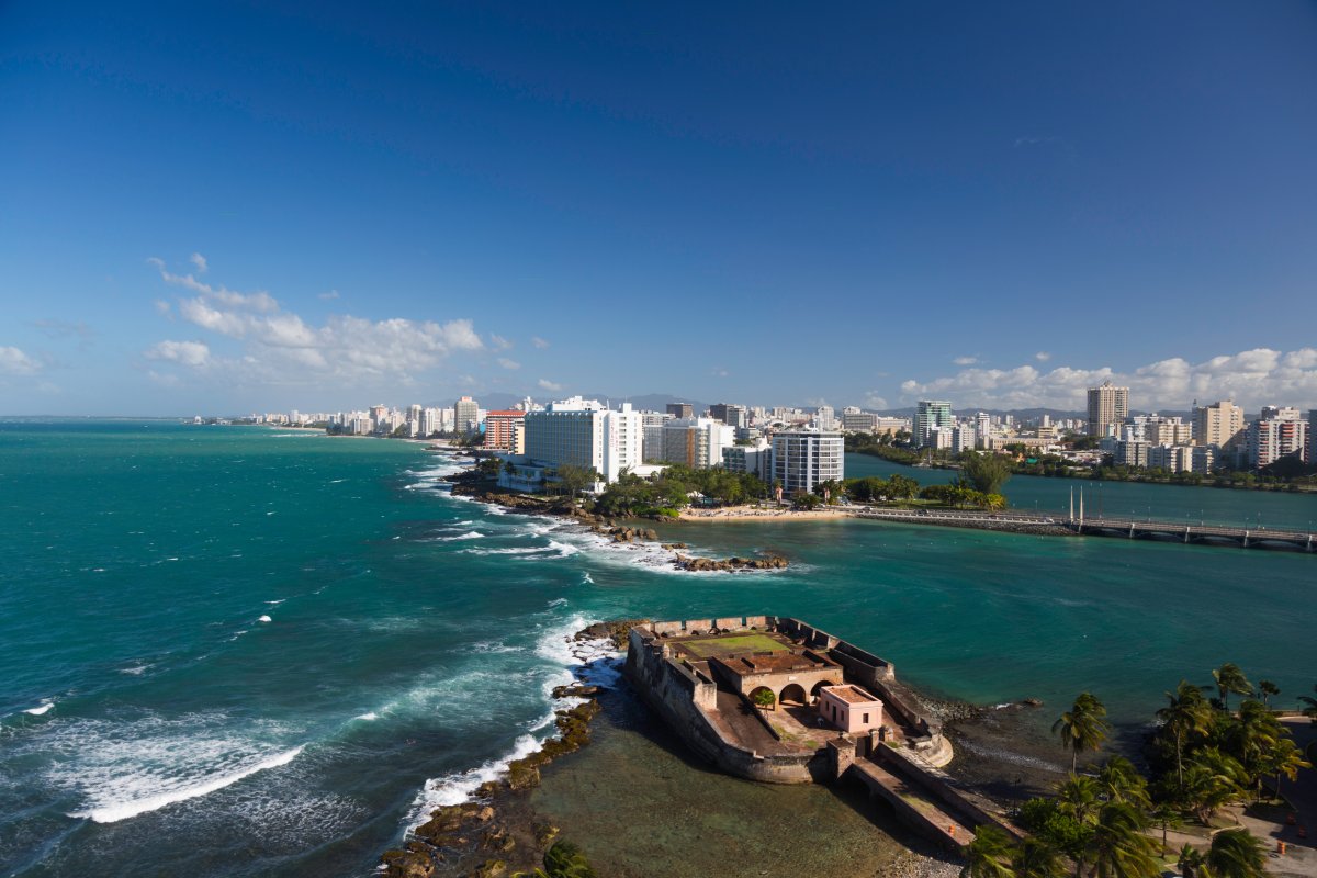 Vista del Condado desde el Viejo San Juan.