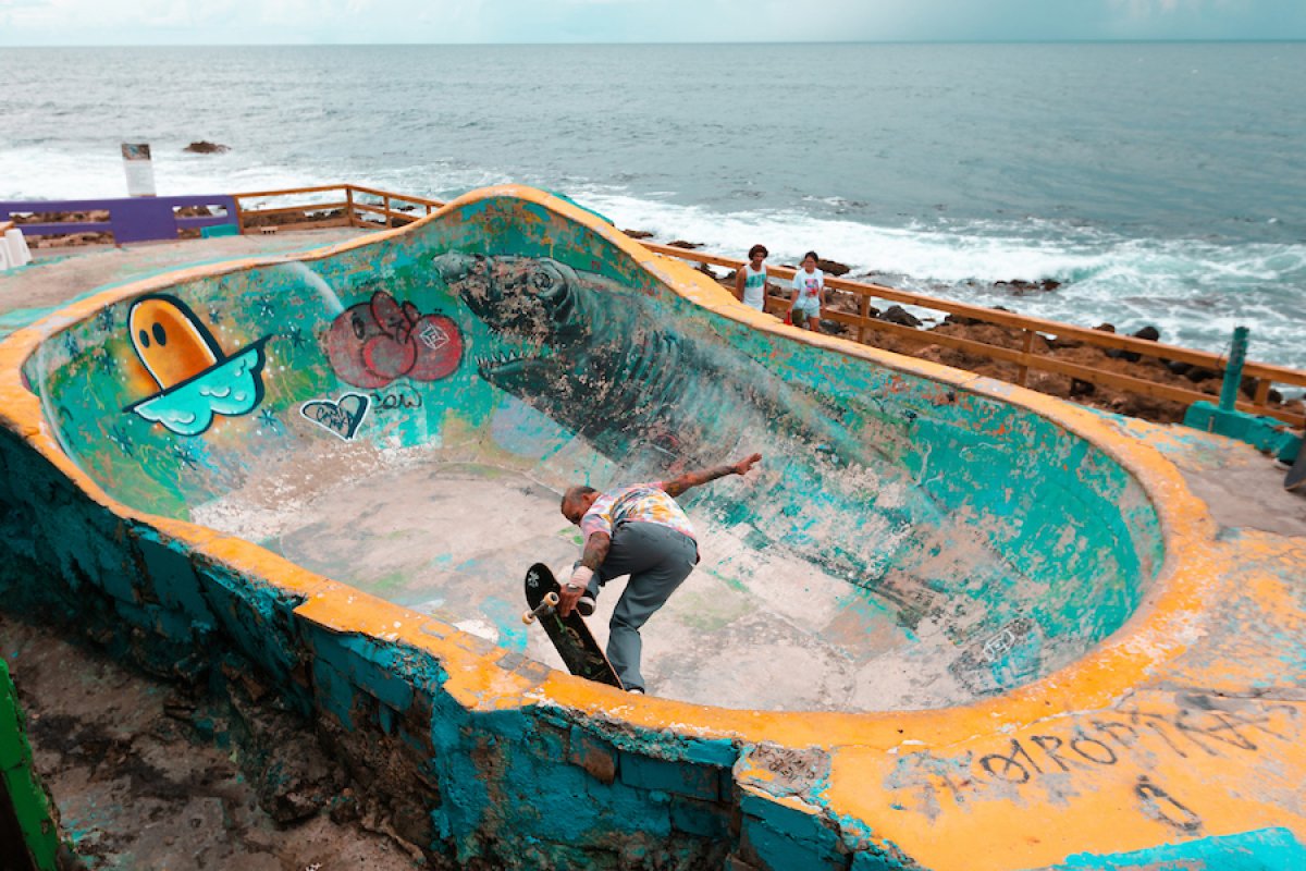 El Bowl en la Perla es el punto de encuentro de los residentes el área. 