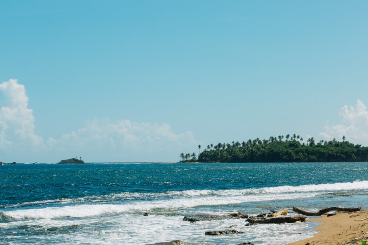 View of a beach in Vega Baja.