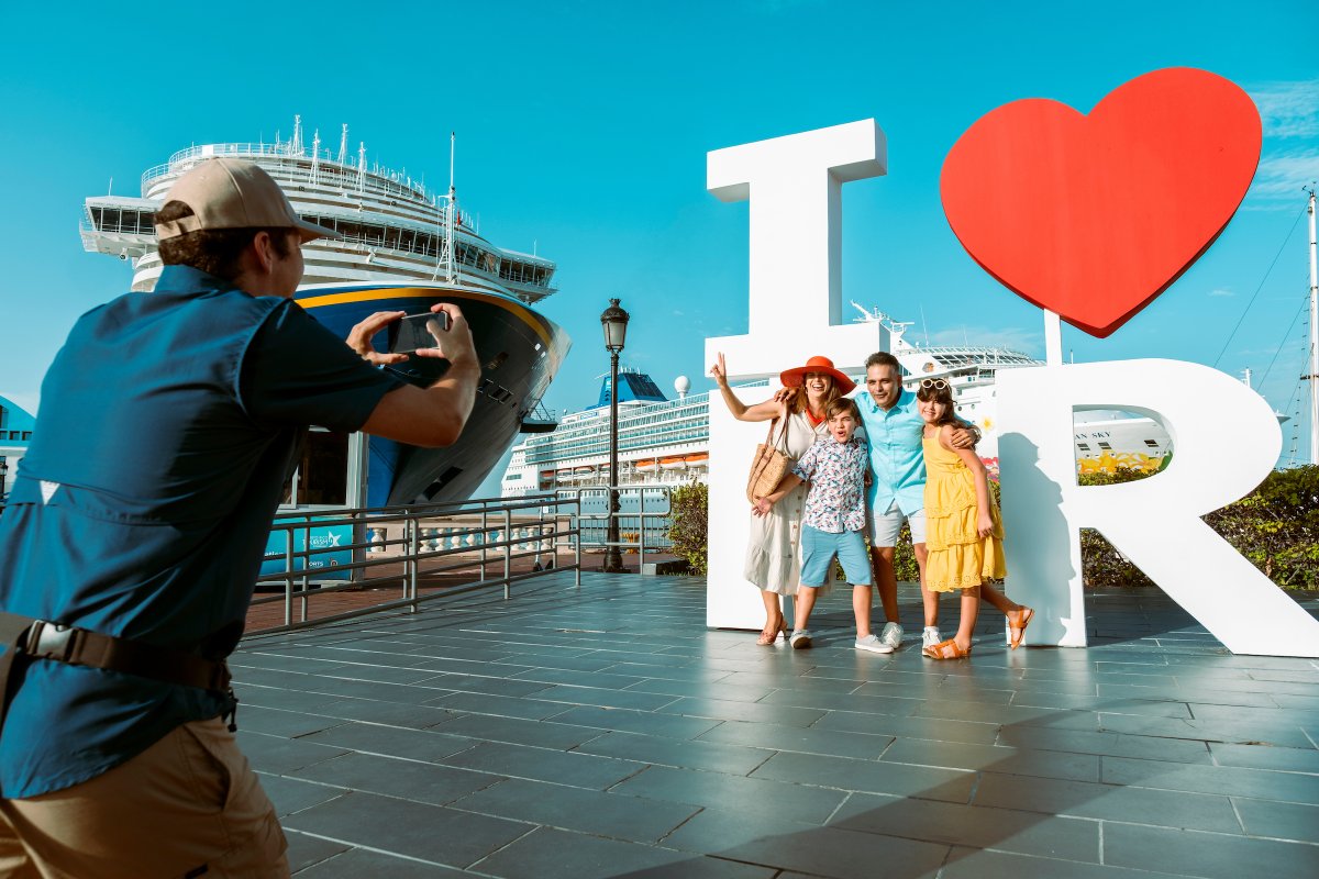 Family on a cruise excursion.