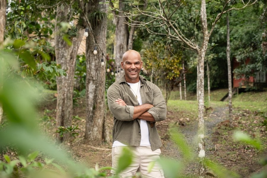 Portrait of Boricua Actor Amaury Nolasco.