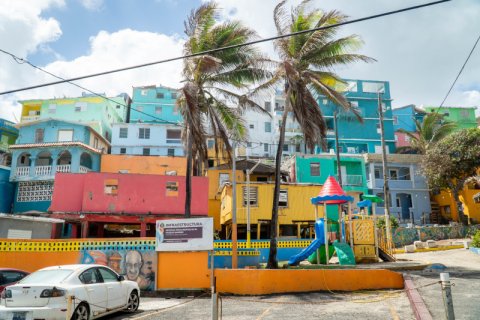 🇵🇷 La Perla; Old San Juan neighborhood made famous by Despacito 🎶 ▪︎  📸 @gontravellin ▪︎ ▪︎ ▪︎ •••�