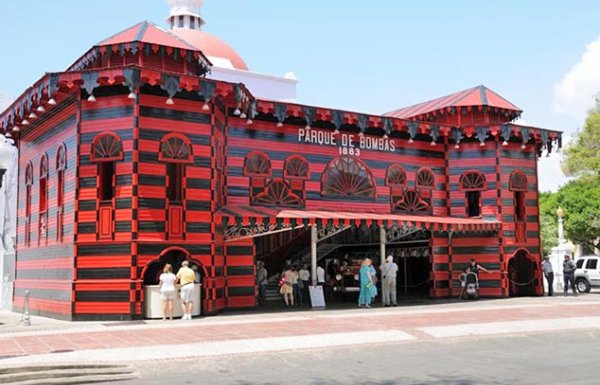 The view outside the Parque de Bombas in Ponce