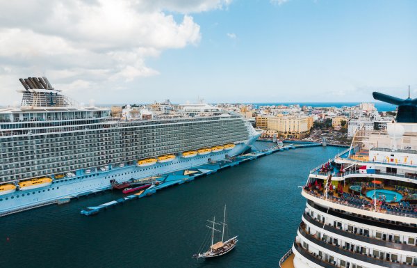 Arriving at the cruise port 