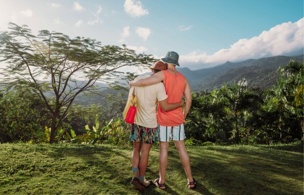 couple overlooking rain forest