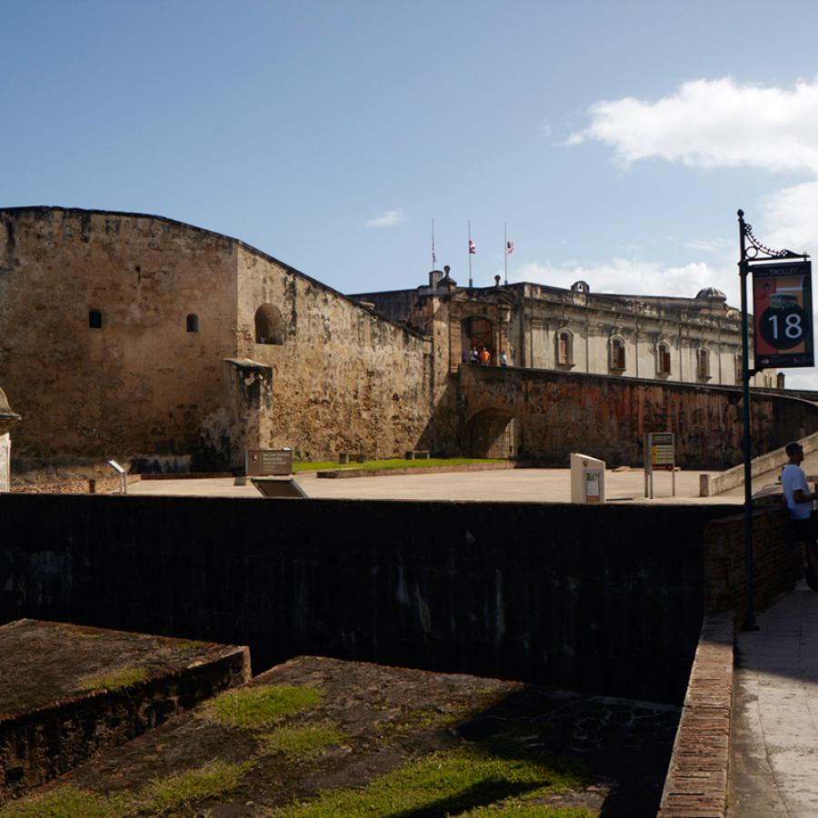 Vista exterior del Castillo San Cristóbal en el Viejo San Juan.