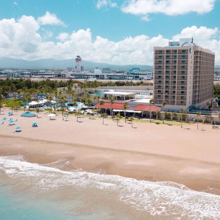 Courtyard by Marriott Isla Verde Beach Resort