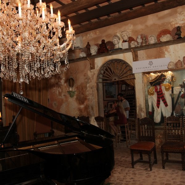 A gran piano located in Puerto Rico